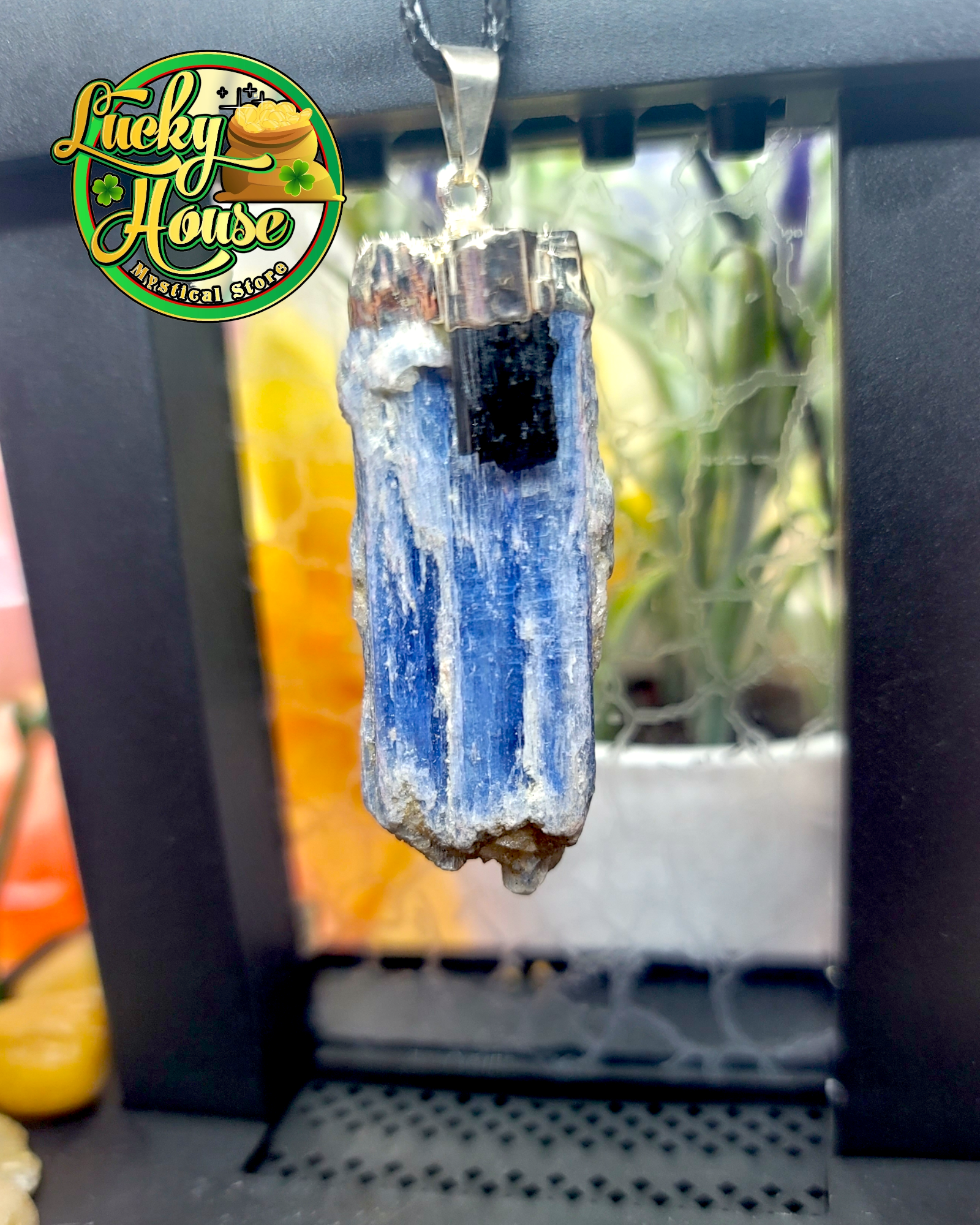 Blue kyanite online and black tourmaline